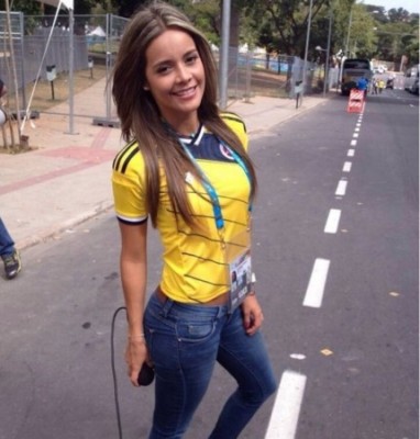 世足性感女記者 網友直呼：世界盃女神就是妳了